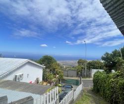 Maison / Villa 4 pièce(s)  100 m2