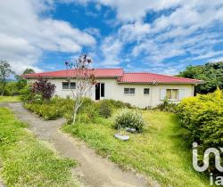 Maison / Villa 5 pièce(s)  180 m2