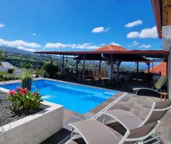 Maison / Villa Plus de 5 pièces  242 m ...
