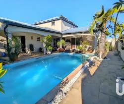 Maison / Villa 5 pièce(s)  160 m2