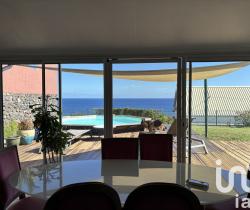 Maison / Villa Plus de 5 pièces  Saint Gilles Les Bains