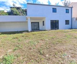 Maison / Villa 3 pièce(s)  70 m2
