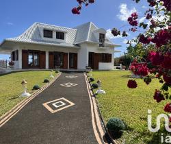 Maison / Villa 4 pièce(s)  183 m2