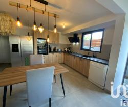 Maison / Villa 4 pièce(s)  132 m2