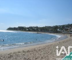 Appartement 4 pièce(s)  Saint Gilles Les Bains