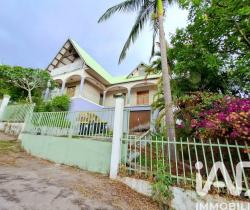 Maison / Villa 5 pièce(s)  Le Tampon 