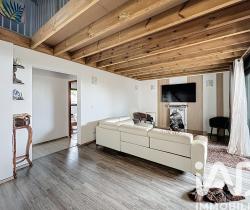 Maison / Villa 5 pi&egrave;ce(s)  134 m2