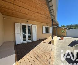 Maison / Villa 5 pi&egrave;ce(s)  90 m2