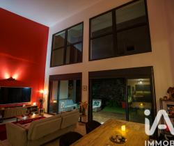 Maison / Villa 3 pi&egrave;ce(s)  90 m2