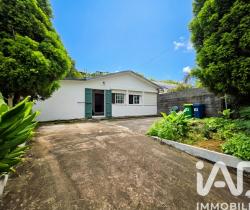 Maison / Villa 4 pi&egrave;ce(s)  90 m2