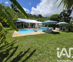 Maison / Villa 5 pi&egrave;ce(s)  155 m2