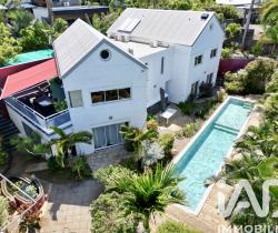 Maison / Villa Plus de 5 pièces  Saint Pierre 