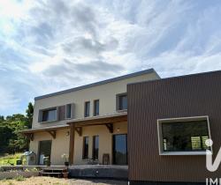 Maison / Villa 5 pièce(s)  Saint Pierre 