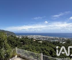 Maison / Villa Plus de 5 pièces  Saint Denis 
