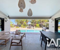 Maison / Villa 4 pi&egrave;ce(s)  150 m2