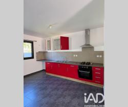 Maison / Villa 5 pi&egrave;ce(s)  95 m2