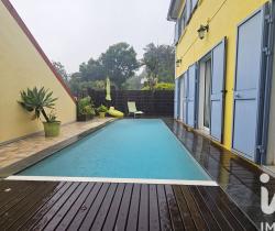 Maison / Villa 5 pi&egrave;ce(s)  140 m2