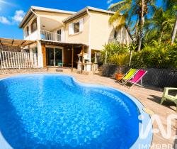 Maison / Villa 5 pi&egrave;ce(s)  115 m2