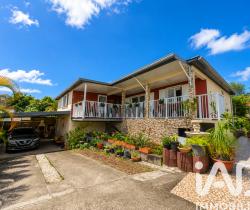 Maison / Villa Plus de 5 pièces  Les Trois Bassins 