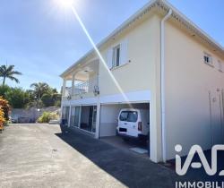 Maison / Villa Plus de 5 pièces  Saint Pierre 