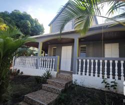 Maison / Villa 4 pièce(s)  Ravine Des Cabris