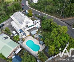 Maison / Villa Plus de 5 pièces  Le Tampon 