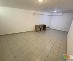 Local commercial studio Sainte Clotilde