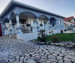 Maison / Villa Plus de 5 pièces 