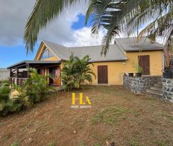 Maison / Villa 4 pièce(s)  131 m2