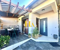 Maison / Villa 3 pièce(s)  95 m2
