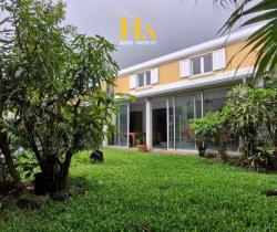 Maison / Villa 5 pièce(s)  200 m2