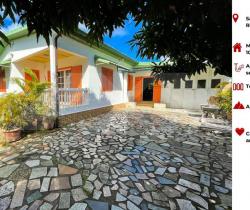 Maison / Villa 4 pièce(s)  100 m2