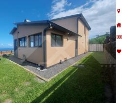 Maison / Villa 4 pièce(s)  100 m2