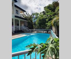 Maison / Villa Plus de 5 pi&egrave;ces  196 m ...