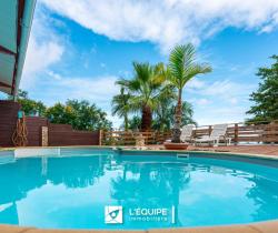 Propriété Plus de 5 pièces  280 m2