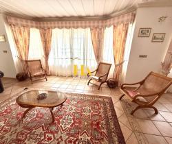 Maison / Villa Plus de 5 pièces  227 m ...