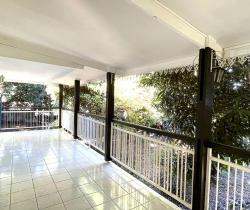 Maison / Villa 5 pi&egrave;ce(s)  88 m2