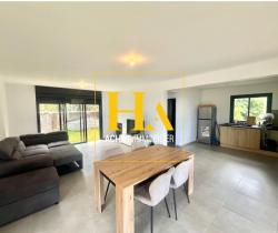 Maison / Villa 4 pièce(s)  80 m2