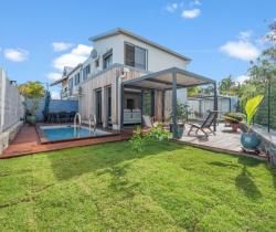 Maison / Villa 5 pièce(s)  108 m2