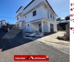 Maison / Villa 4 pièce(s)  90 m2