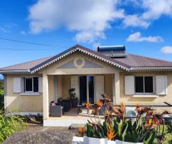 Maison / Villa Plus de 5 pièces  Les Avirons 