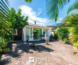Maison / Villa Plus de 5 pièces  Saint Denis 