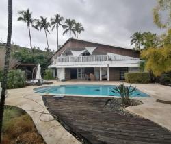 Maison / Villa Plus de 5 pièces  Saint Gilles Les Bains