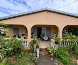 Maison / Villa 5 pièce(s)  150 m2