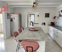 Maison / Villa 4 pièce(s)  125 m2