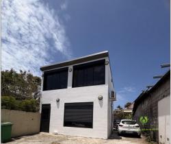 Local commercial 2 pièce(s)  Saint Pierre 