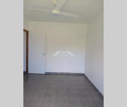 Local commercial 3 pièce(s)  Saint André 