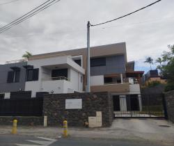 Appartement 4 pièce(s)  Saint Gilles Les Bains