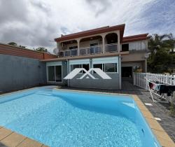 Maison / Villa Plus de 5 pièces  Saint Pierre 