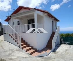 Maison / Villa 4 pi&egrave;ce(s)  60 m2